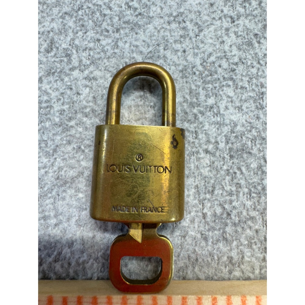 Authentic Louis Vuitton Brass Padlock Lock & Key #309 Made in France Bag Charm - Picture 2 of 4
